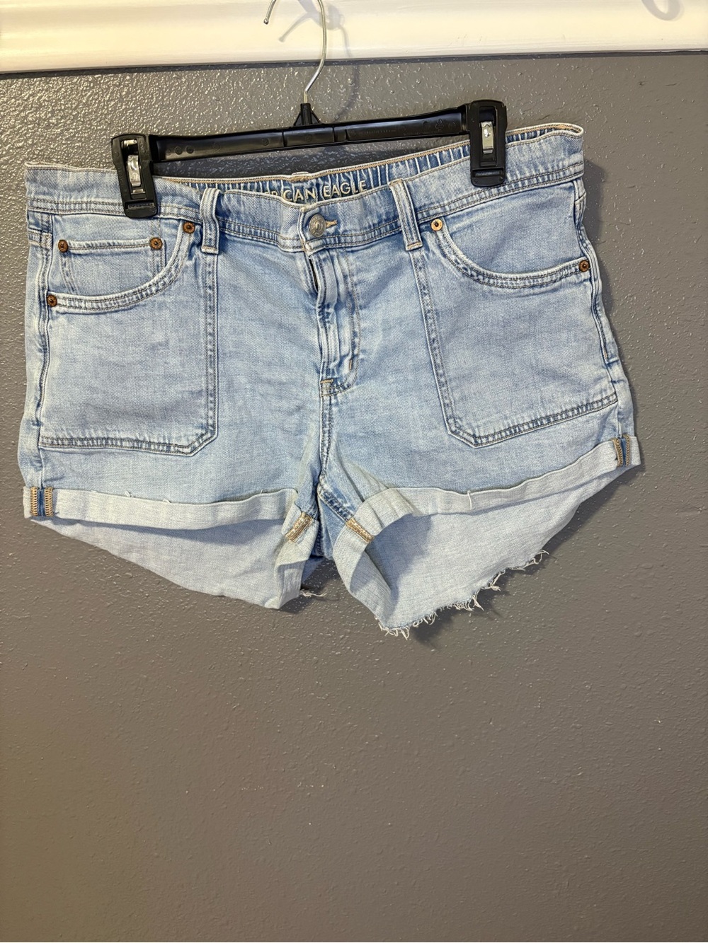 American Eagle Outfitters light wash denim shorts size 14 (SKU 288)